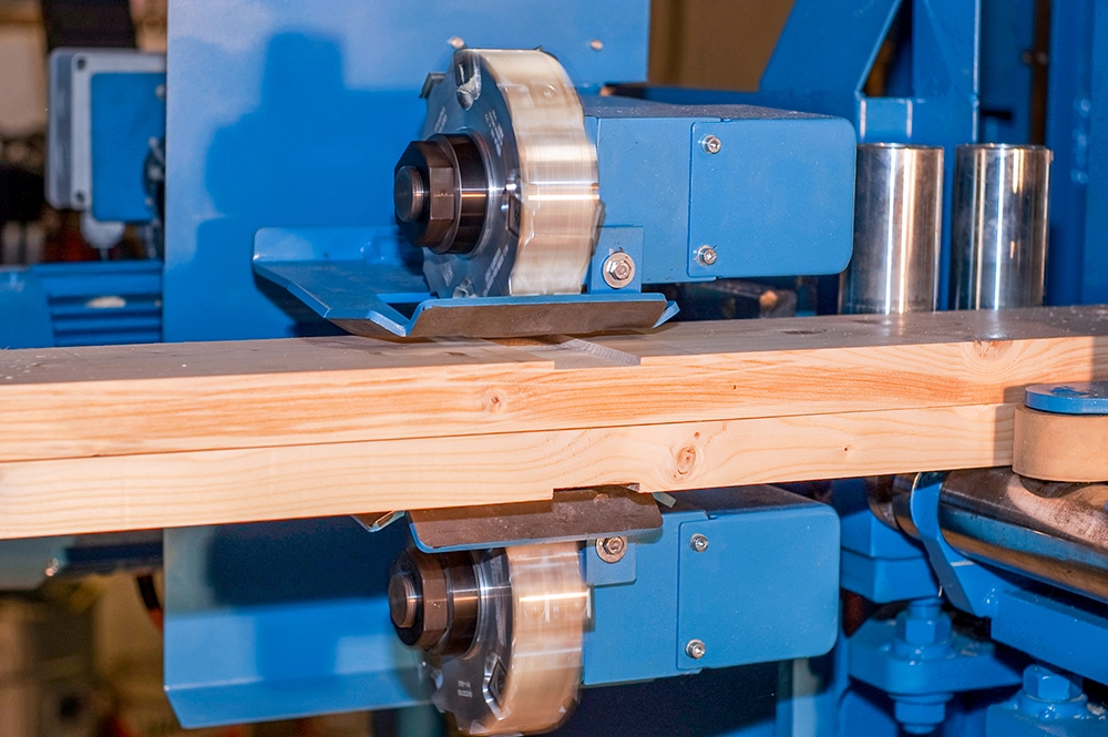 Unitate cu frezare dubla - CNC pentru elemente case lemn - Hundegger